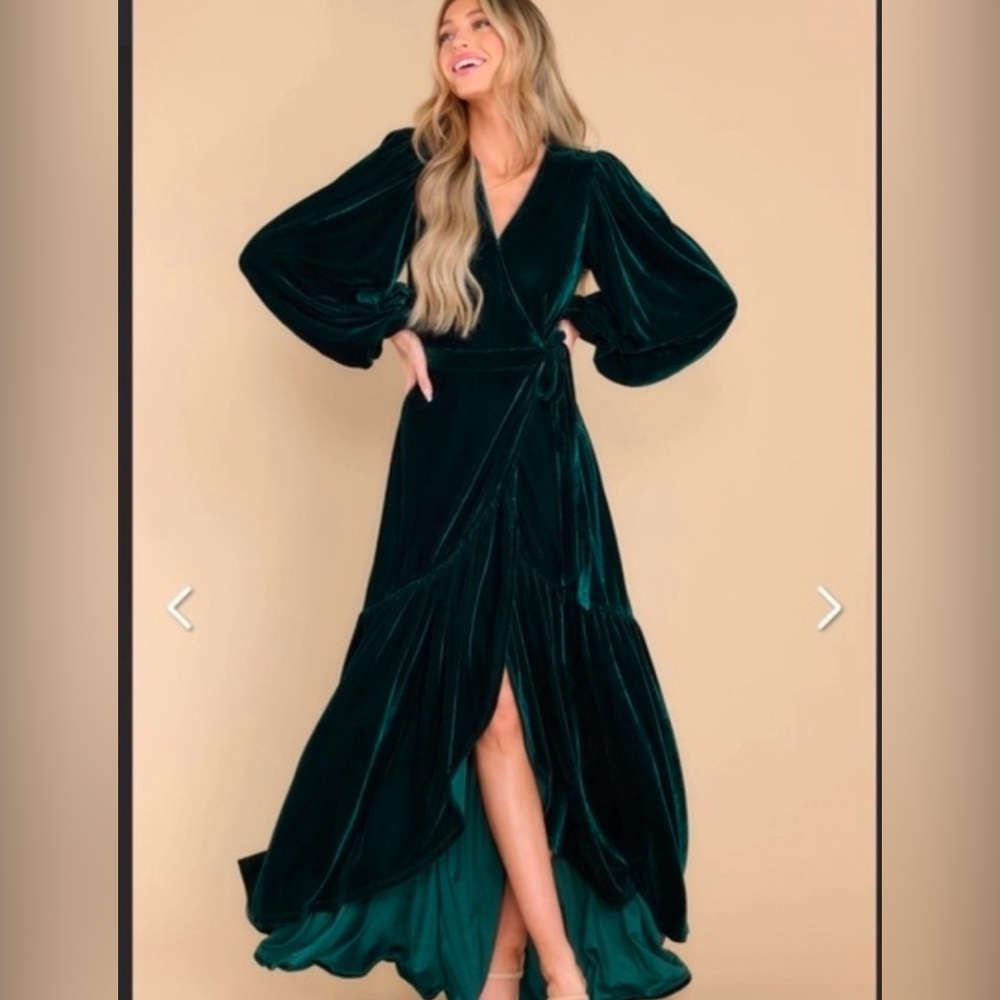 Aura Absolute Treasure Dark Emerald Velvet Maxi Dress
